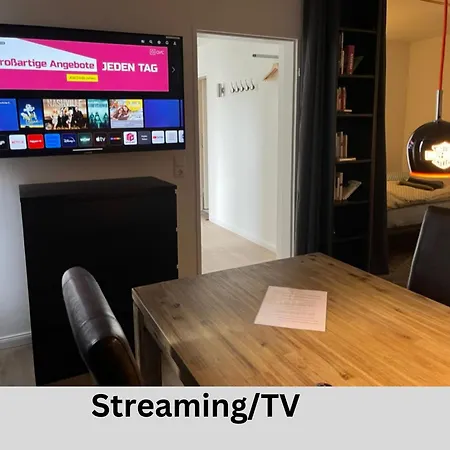 アパート Gemuetlich 6, Netflix Und Kaffee Frei, Parken Vor Der Tuer リューベック